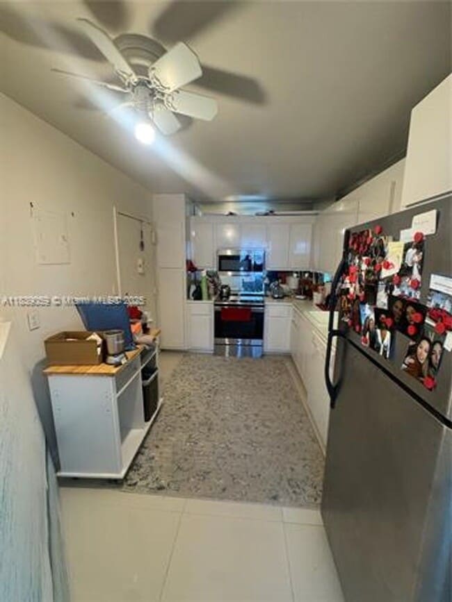 Building Photo - 5750 Collins Ave