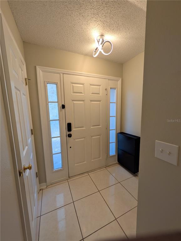 Foto del edificio - 4630 Ashburn Square Dr
