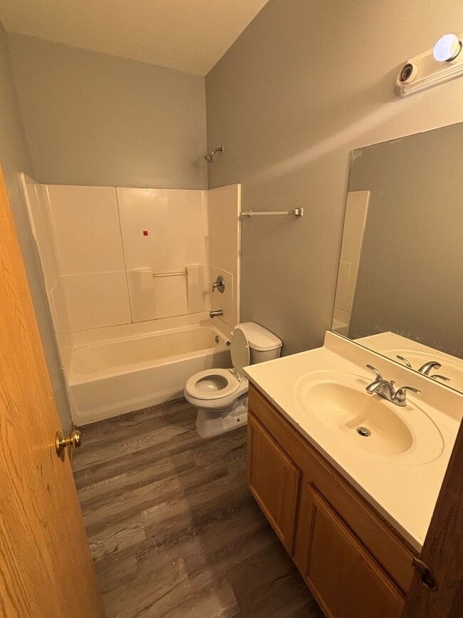 Building Photo - 4206 W Van Buren St