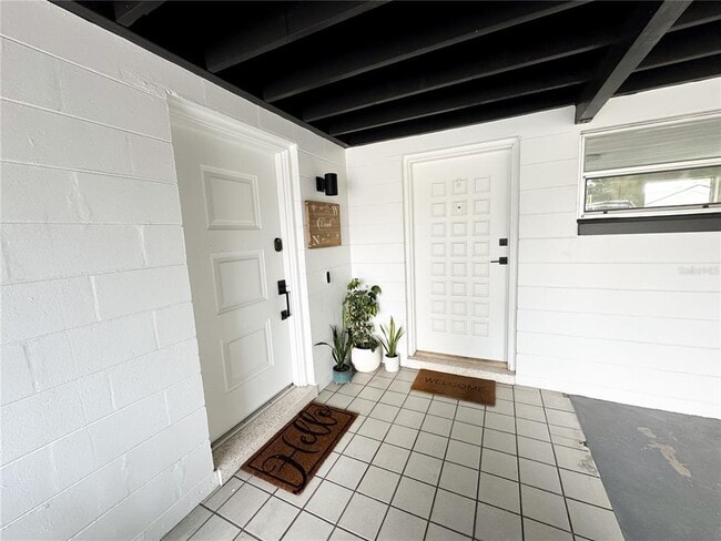 Building Photo - 319 Halsey St