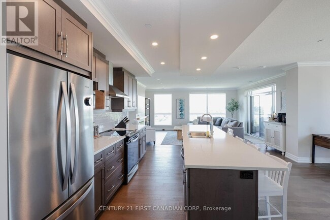 Photo du bâtiment - 460-460 Callaway Rd