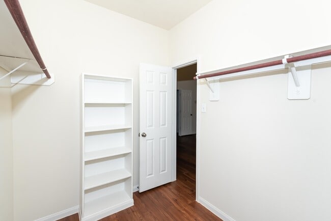 Foto del edificio - 16 Leisure Shore Ct