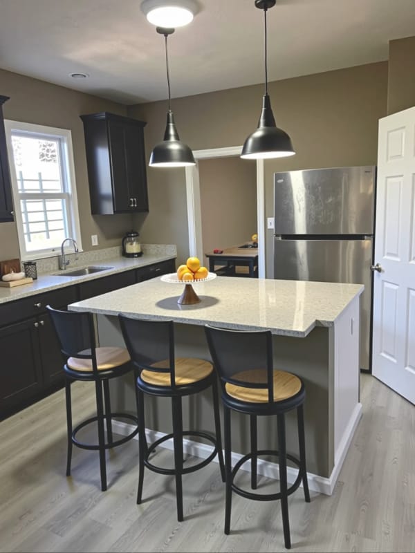 Building Photo - 1352 Giddings Rd