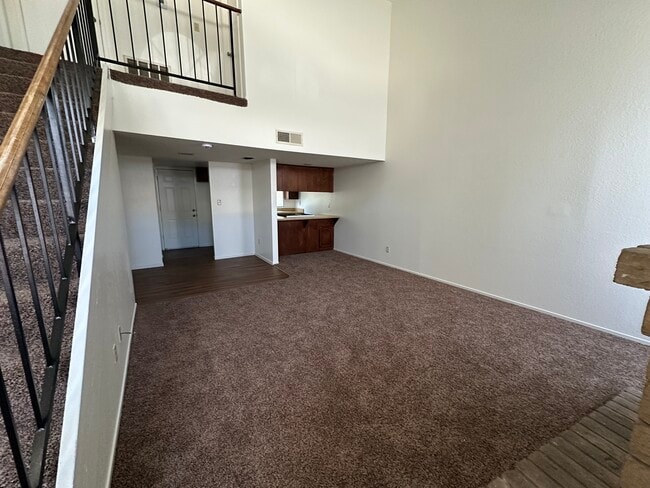 Building Photo - 7813 S Laurelglen-D