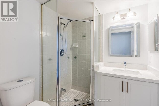 Building Photo - 8 Hillcrest Ave