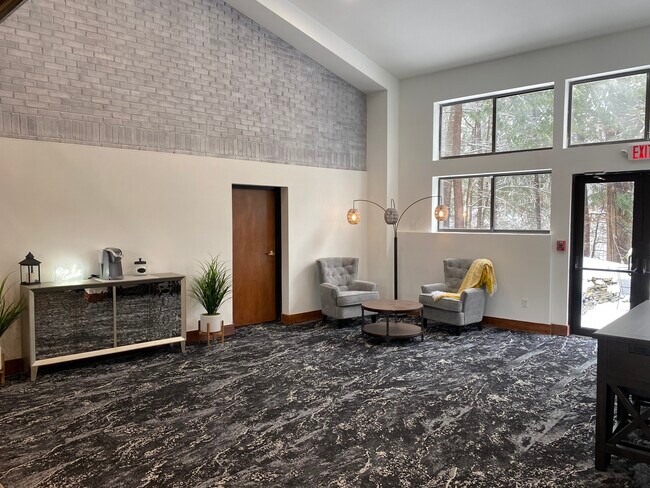 Foto del edificio - 144 Larkin Way