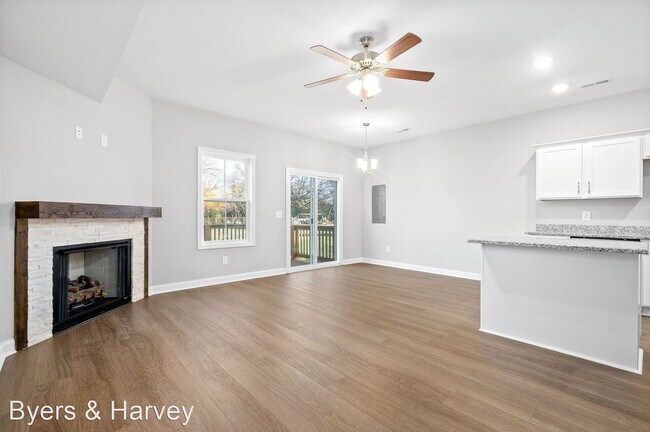Building Photo - 5 br, 3 bath House - 515 Needmore Road