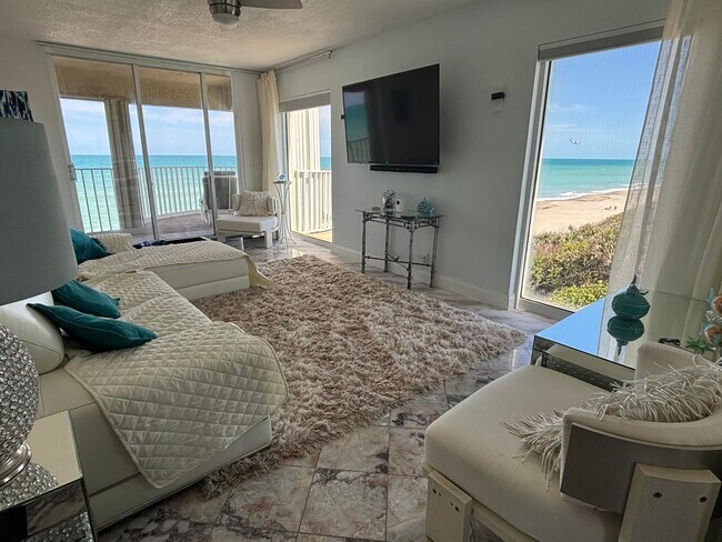 Building Photo - 2225 Florida A1A