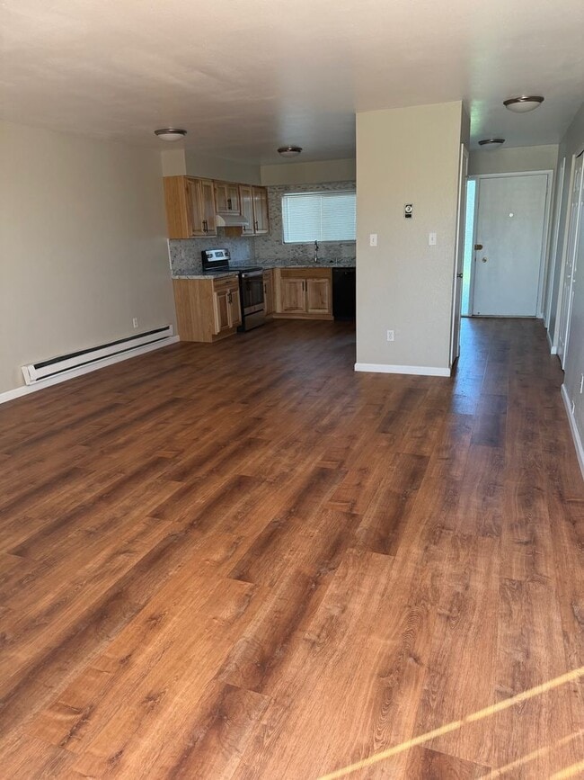 Building Photo - 596 Smithridge Park