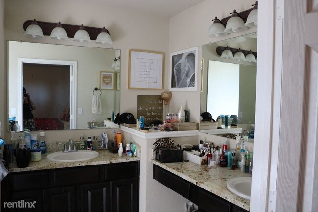 Building Photo - 4 br, 2 bath House - 2513 Las Brisas