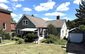 Building Photo - 1317 Beechview Ave