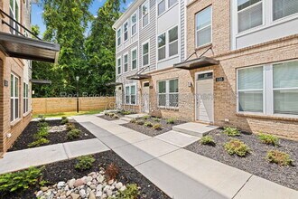 Building Photo - 5017 Sovereignty Ct