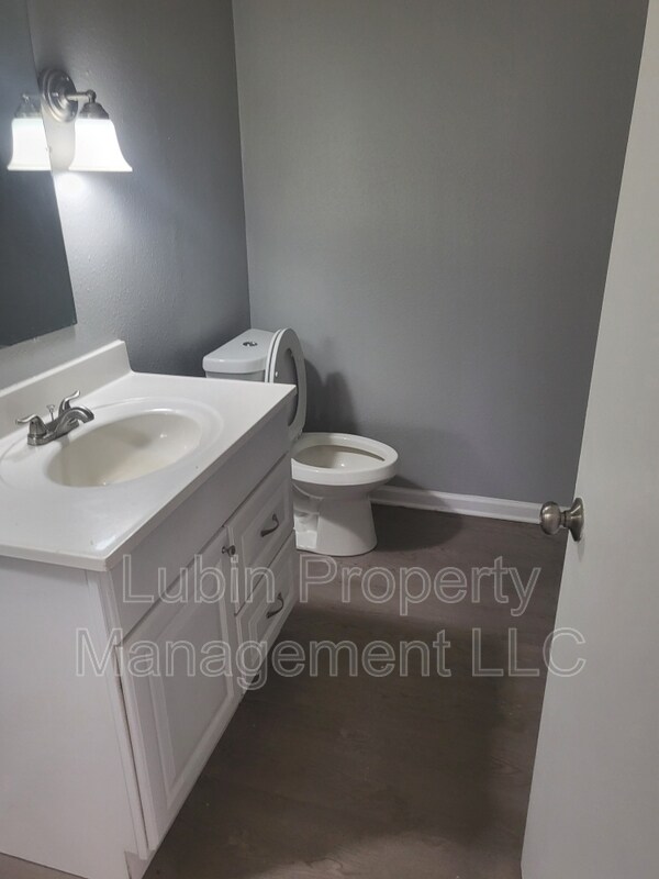 Foto del edificio - 3761 Maple Leaf Cove