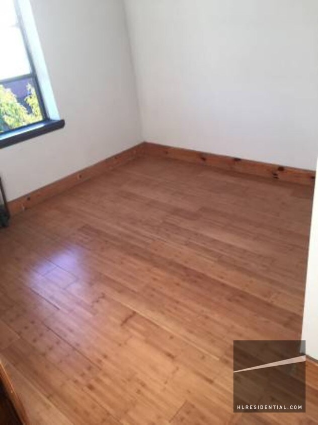 Foto del edificio - 4227 35th Ave