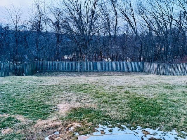 Foto del edificio - 572 Crestwood Dr