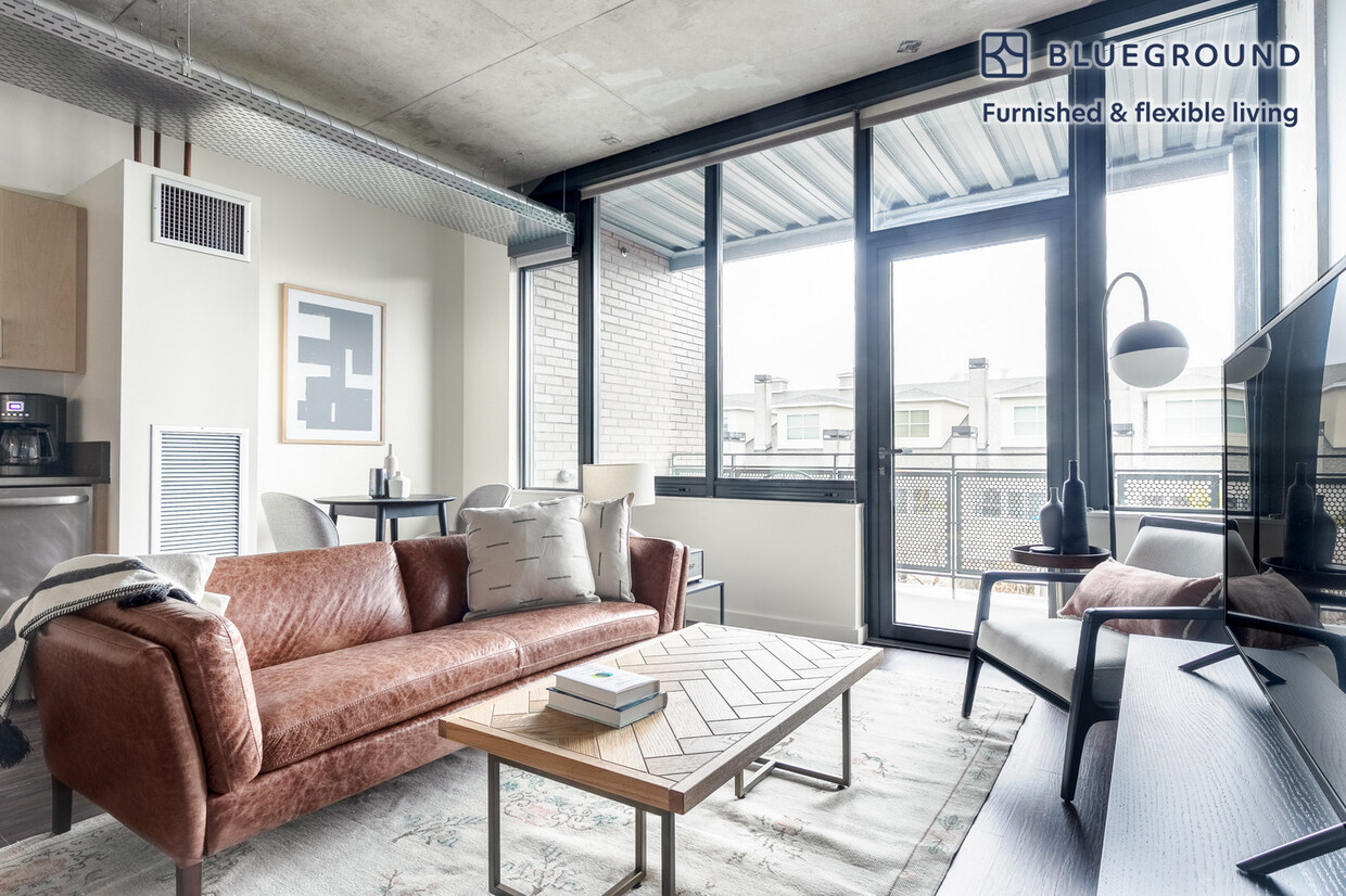 Foto principal - 520 Occidental Ave S