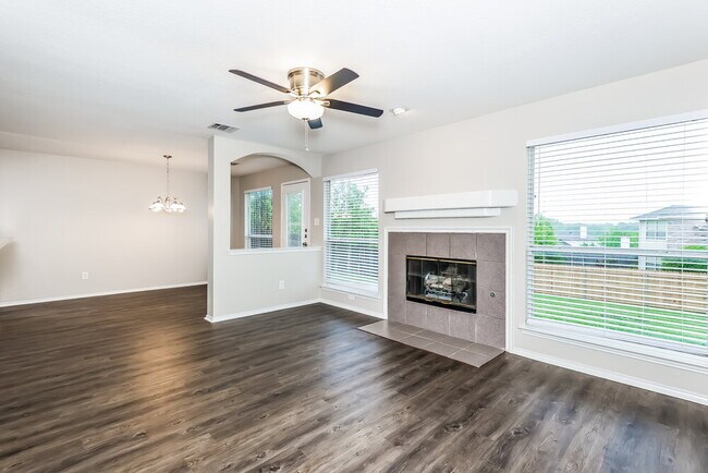 Foto del edificio - 6072 Grand Champion Blvd