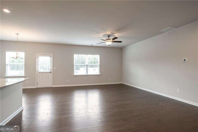 Foto del edificio - 5729 Wheeler Ridge Rd