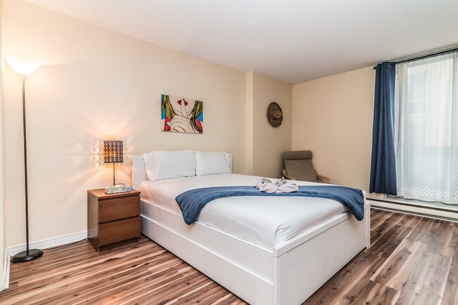 Photo du bâtiment - 1245 Rue Saint-Dominique