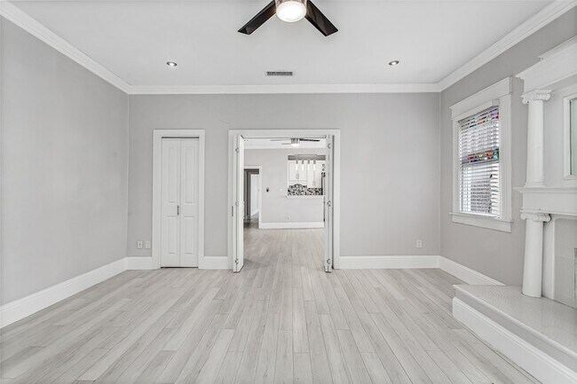 Foto del edificio - 4719 Junius St