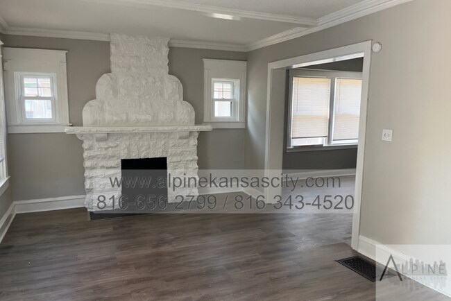 Foto del edificio - Beautiful Rehab on Corner Lot in Midtown, ...