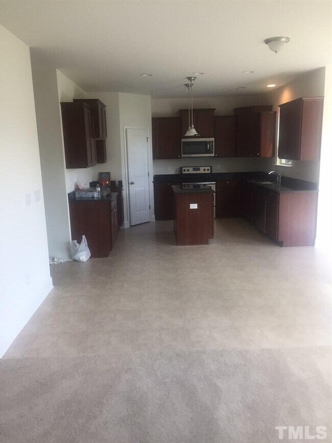 Building Photo - 3712 Pilot Cove Way