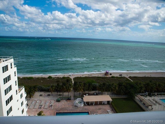 Building Photo - 5005 Collins Ave