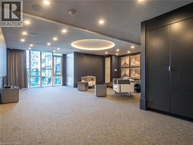 Photo du bâtiment - 16 Concord Pl