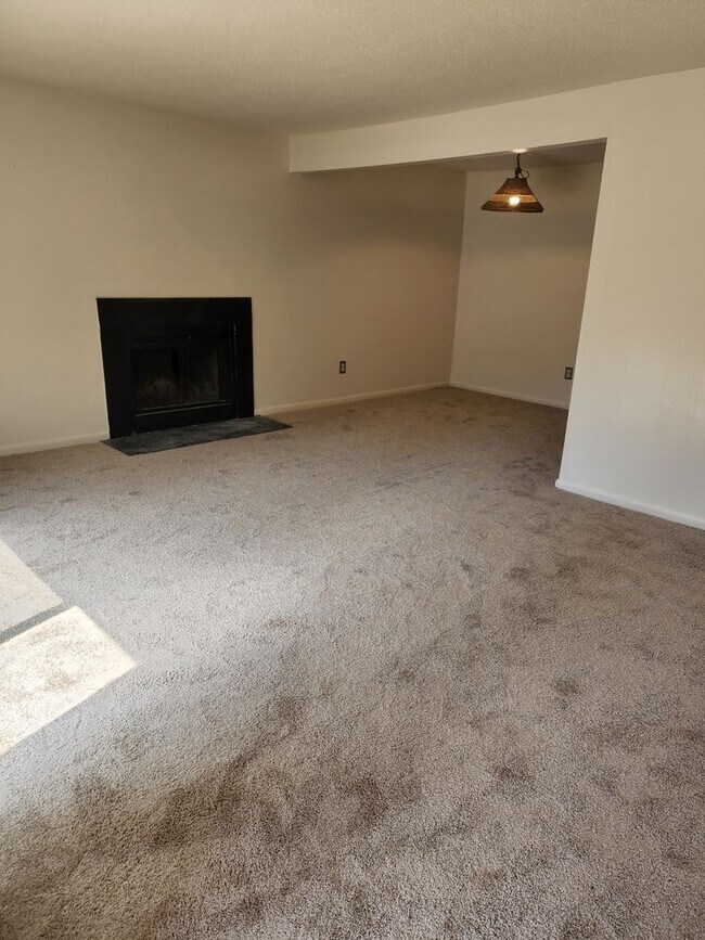 Foto del edificio - Lovely 2 Bedroom Condo in Virginia Beach