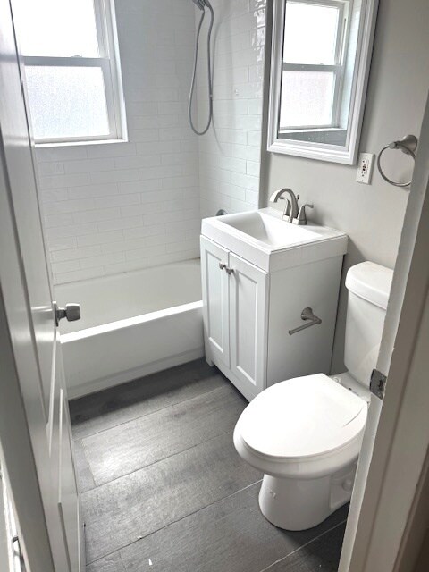 Foto del edificio - 18006 Wentworth Ave