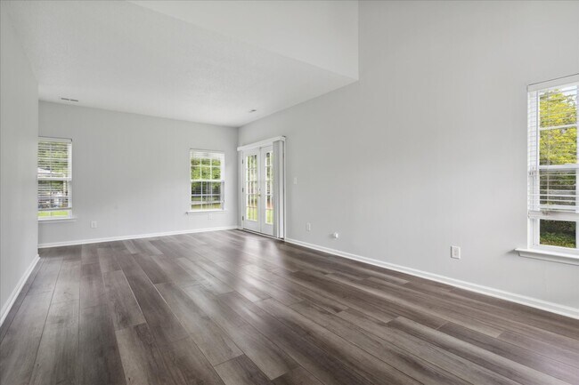 Foto del edificio - 107 Karley Pl