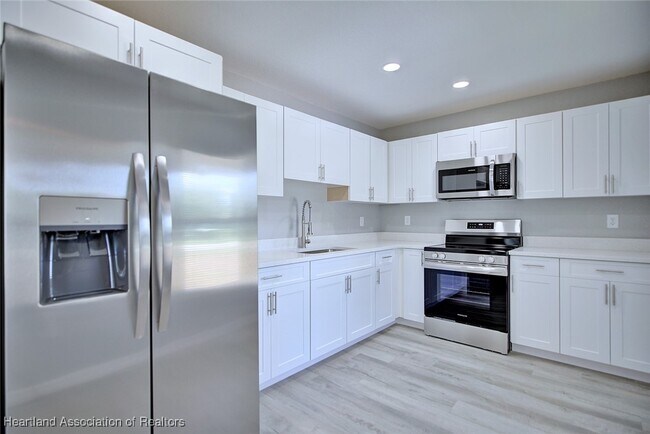 Foto del edificio - 1525 Chatsworth St