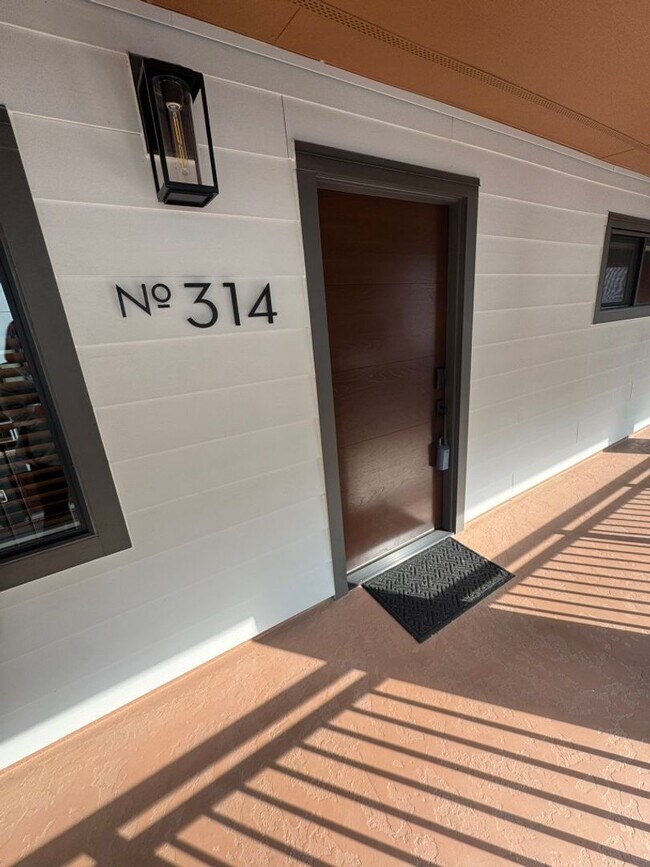Foto del edificio - 1bd/1ba Bellevue Condo