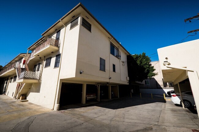 Building Photo - Gramercy Apartments