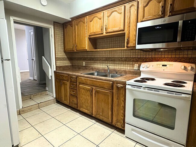 Foto del edificio - 432 NW 15th Ave