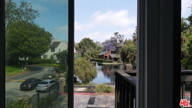 Foto del edificio - 4603 Maytime Ln