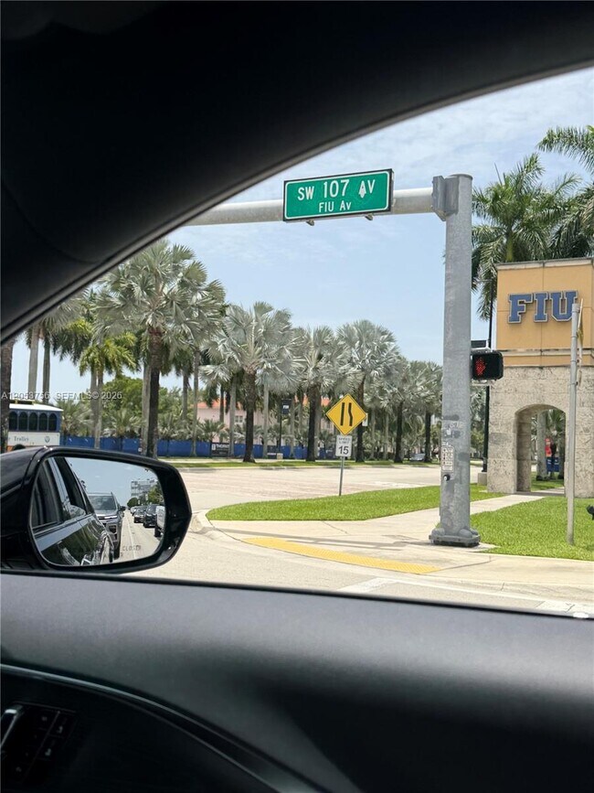 Foto del edificio - 3832 SW 107th Ave