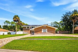 Building Photo - 433 Pelican Bay Dr