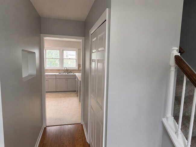 Foto del edificio - 5015 W Blackford Dr