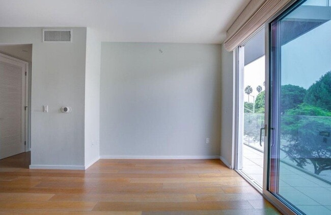 Foto del edificio - 1705 Ocean Ave