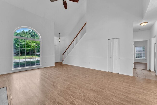 Building Photo - 21 Glencove Ct