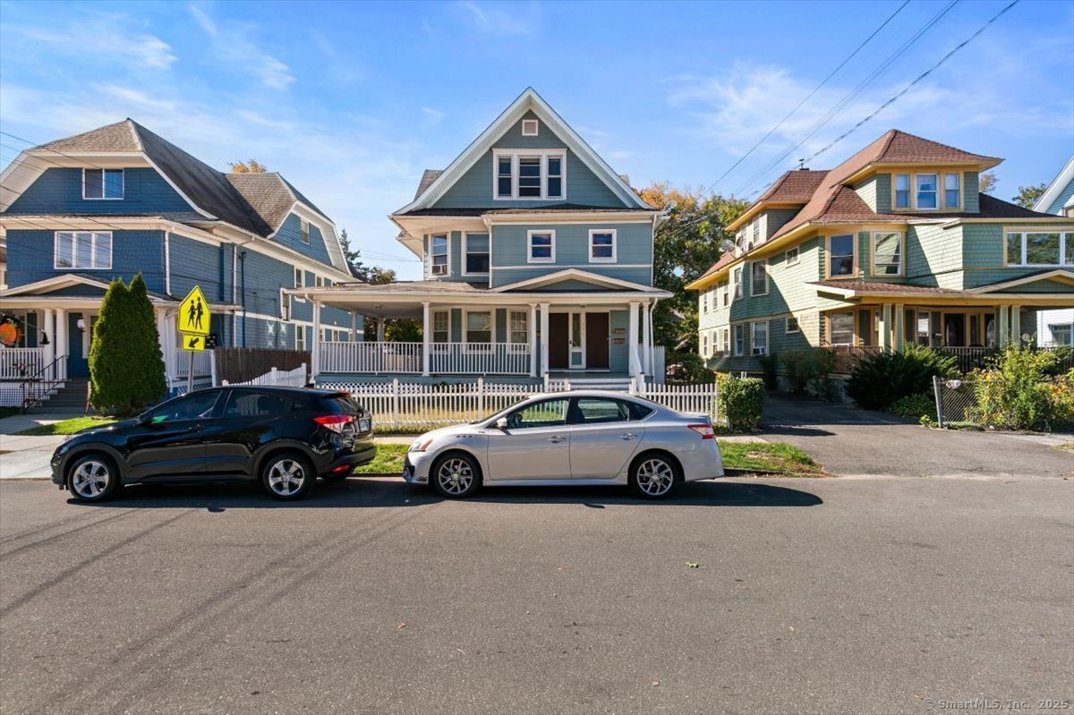 Foto principal - 737 Laurel Ave