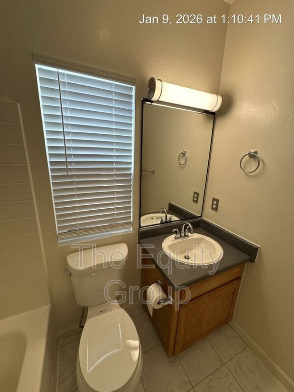 Foto del edificio - 816 W Loyola Ave