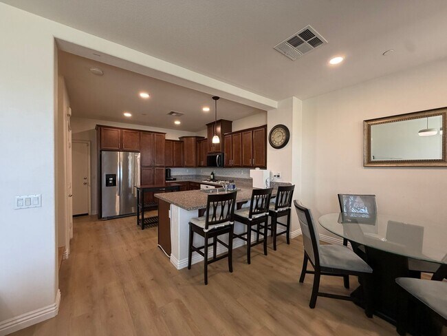 Foto del edificio - 8013 City View Pl