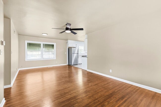 Building Photo - Charming 3-Bedroom Home Near the Rose Dist...