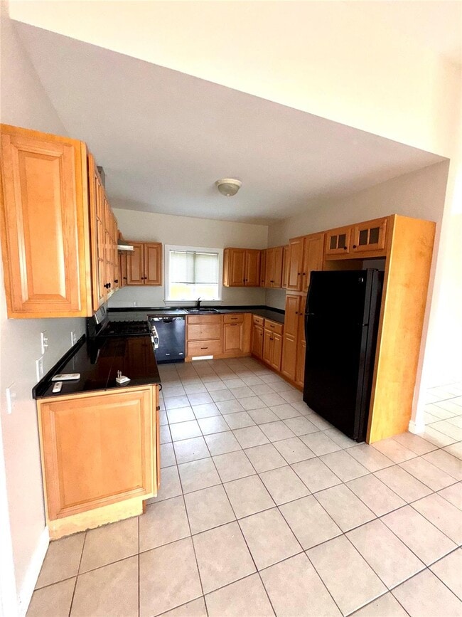 Building Photo - 955 NY-52