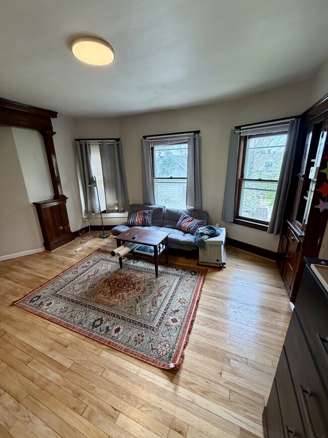 Building Photo - 1279 Vestal Ave