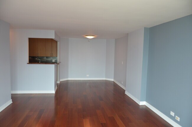 Building Photo - 195 N Harbor Dr