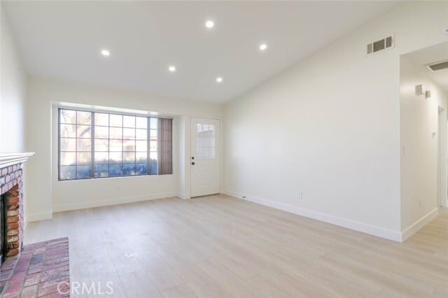 Foto del edificio - 514 E Ave J 9