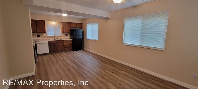 Building Photo - 2 br, 1 bath House - 1225 N Chestnut St